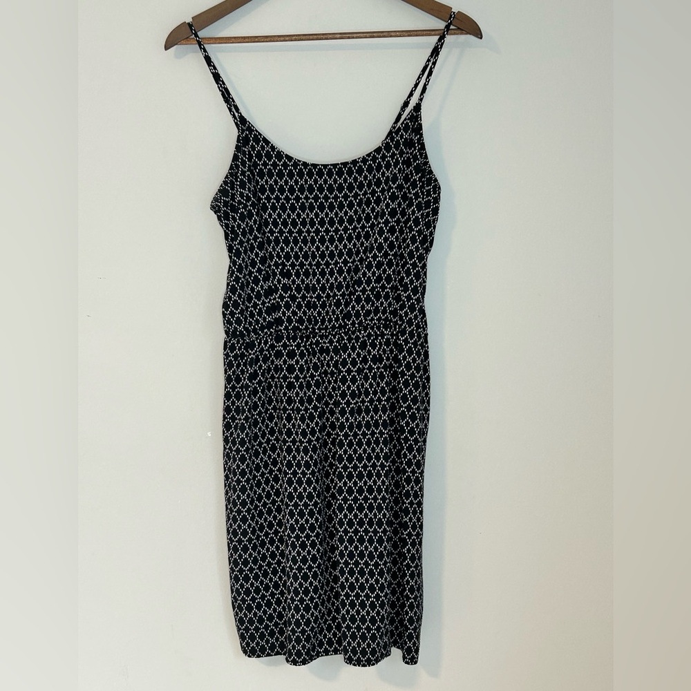 Old Navy Black & White Geometric Print Sleeveless Dress Size Large